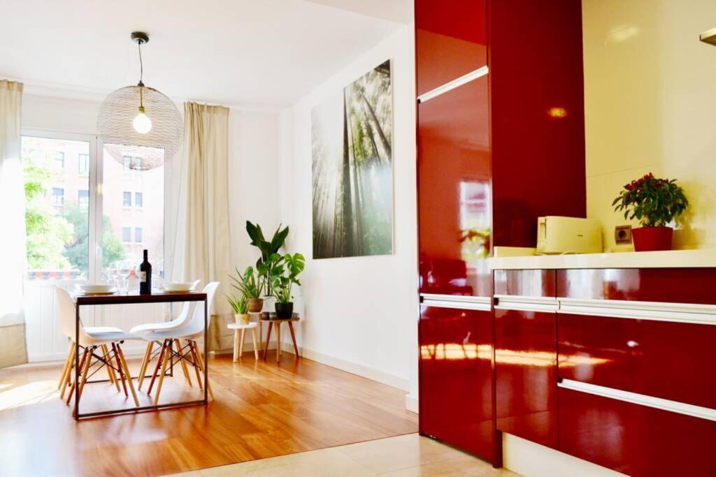 Hola Valencia - Holiday Apartments Luaran gambar